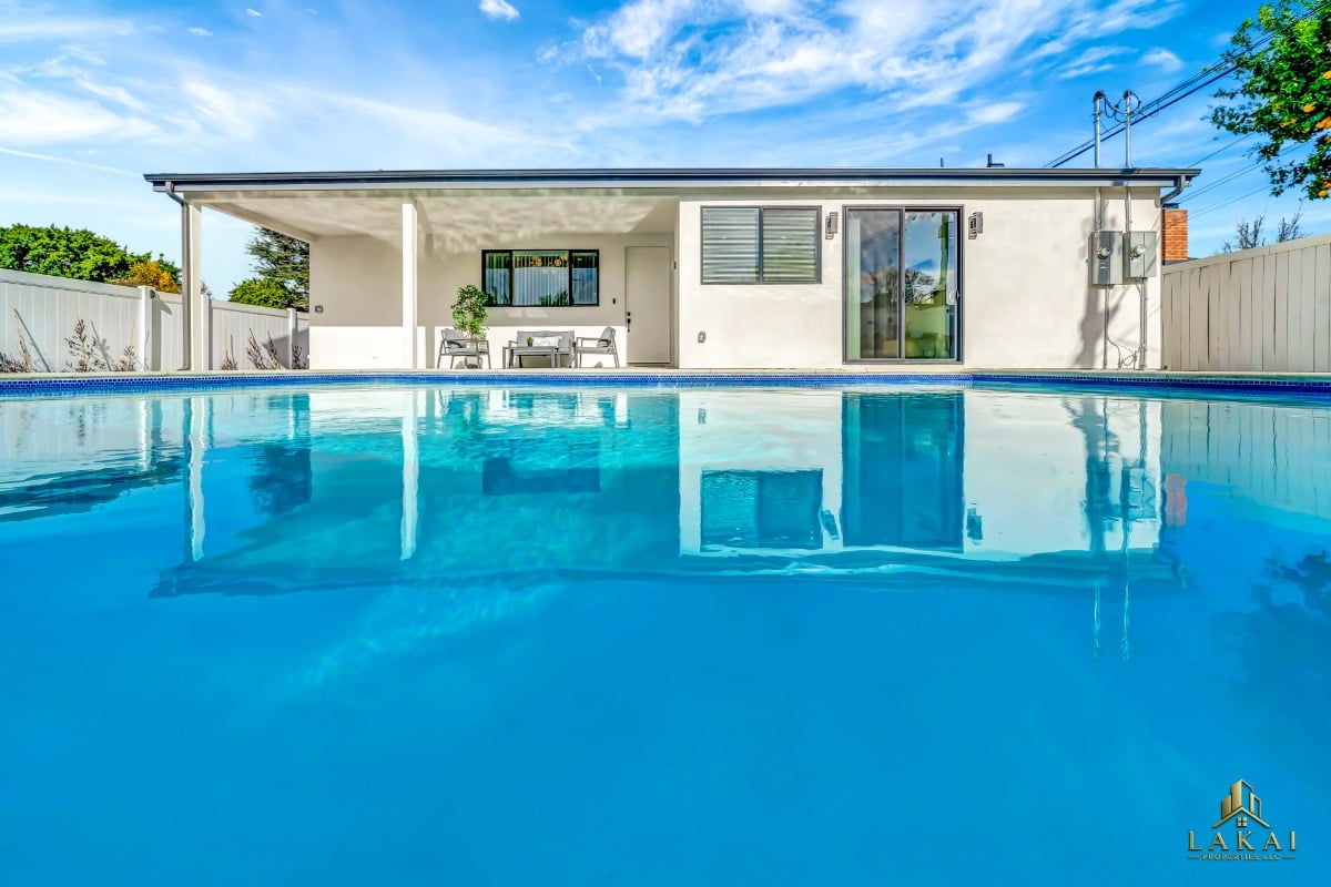 Bassett – 3BR + 2.5 Baths with Pool
