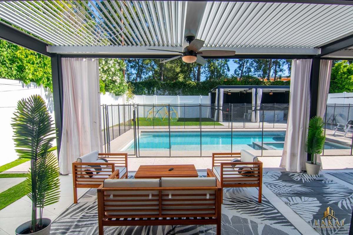 Bessemer – Furnished 3-Bedroom Home with Pool in Tarzana