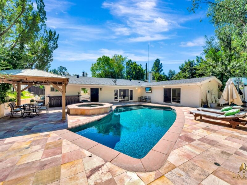 Sparrowdell – Renovated Calabasas Retreat with Pool, Spa & Resort-Style Backyard