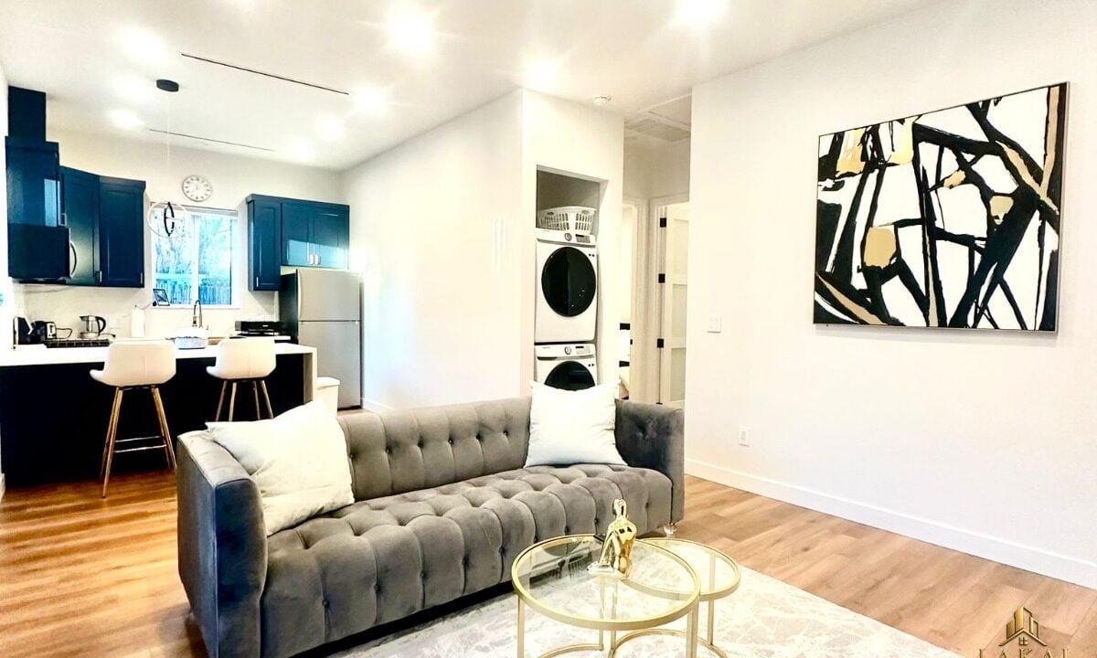 Valerio 2BR – New Construction – Modern 2BR + 1Bath!